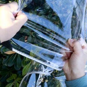 Alternative view of Wasserdichte transparente Plane, strapazierfähig, winddicht, Kunststoffabdeckung mit Ösen, regenbeständig, für Camping, Gartenmöbel, Carport, Pool, Pavillon (1,2 x 3,8 m)