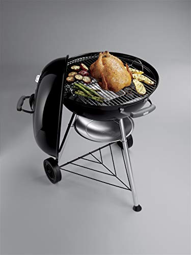 Weber Compact Kettle Holzkohlegrill/Porzellanemaillierter Deckel und Kessel, 57 cm Grillfläche, Ascheauffangschale, Dreibein-Ständer und Räder, Schwarz/Silber – Bild 8