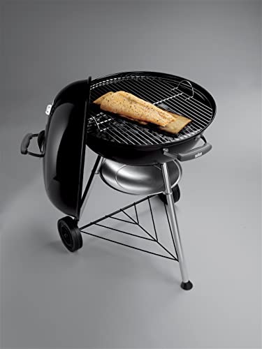 Weber Compact Kettle Holzkohlegrill/Porzellanemaillierter Deckel und Kessel, 57 cm Grillfläche, Ascheauffangschale, Dreibein-Ständer und Räder, Schwarz/Silber – Bild 9