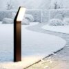 max K O M F O R T LED Außenstandleuchte 12W IP65 Anthrazit – Moderne Gartenleuchte 1500lm warmweiß – Design Wegeleuchte EVA 2305 Serie für Einfahrt, Terrasse & Außenbereich EVA