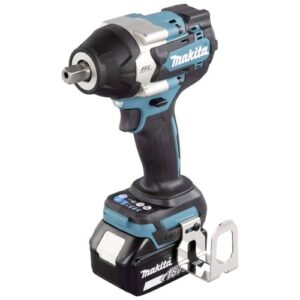 Makita DTW701RTJ Akku-Schlagschrauber 18 V / 5,0 Ah, 2 Akkus, Ladegerät im MAKPAC
