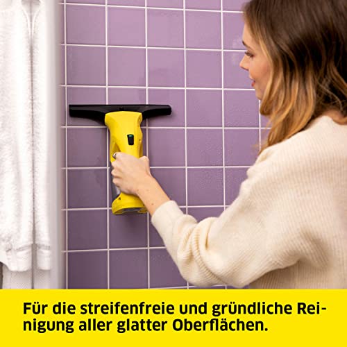 Kärcher Fenstersauger WV 1 Plus (Akkulaufzeit: 20 min, Gewicht: 0,5 kg, Flächenleistung je Akkuladung: 55 m², Sprühflasche mit Mikrofaserbezug, Fensterreiniger-Konzentrat 20 ml) – Bild 2